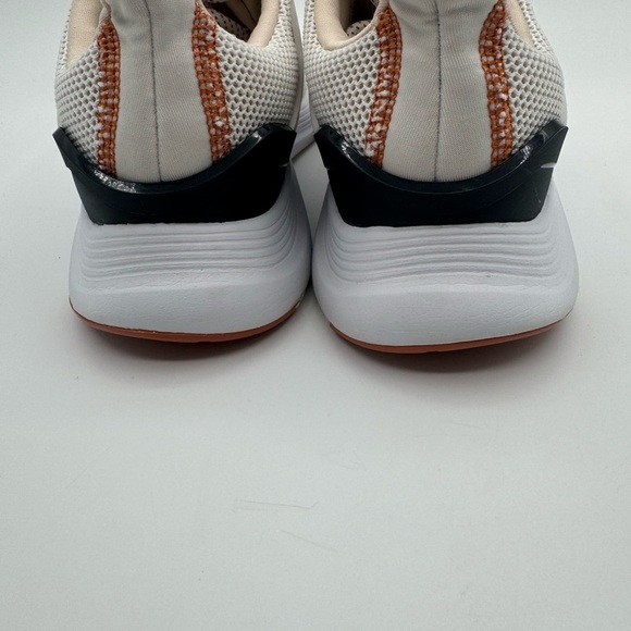 Adidas women’s beige mesh EE9940 Sneakers size 5 - Picture 3 of 10